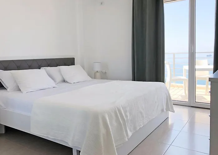 Saranda Luxury View Apartment